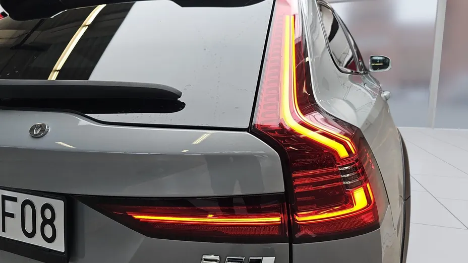 VOLVO V90 V90 CC B5 B AWD Ultimate aut