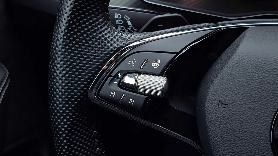 SKODA Superb Superb 2.0 TDI SCR Sportline DSG