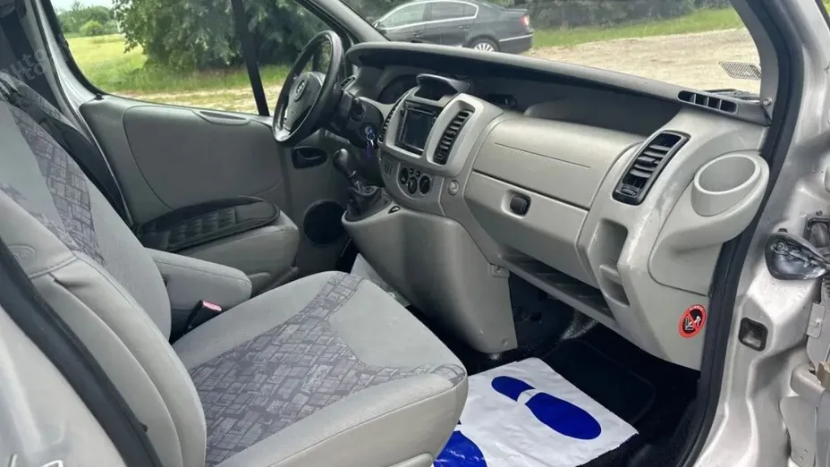 OPEL Vivaro -