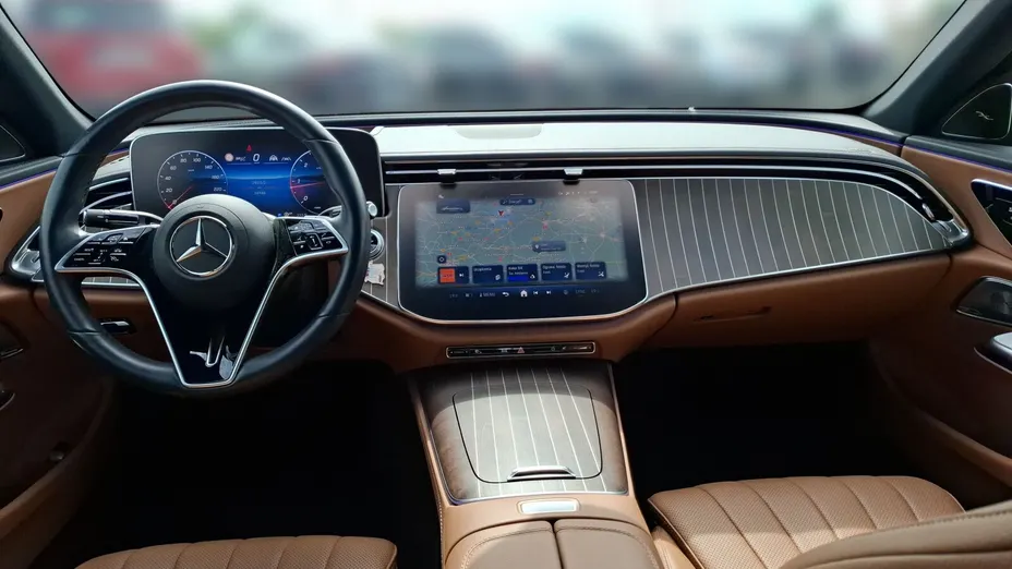 MERCEDES-BENZ E Klasa E 220 d mHEV 4-Matic Exclusive 9G-Tronic