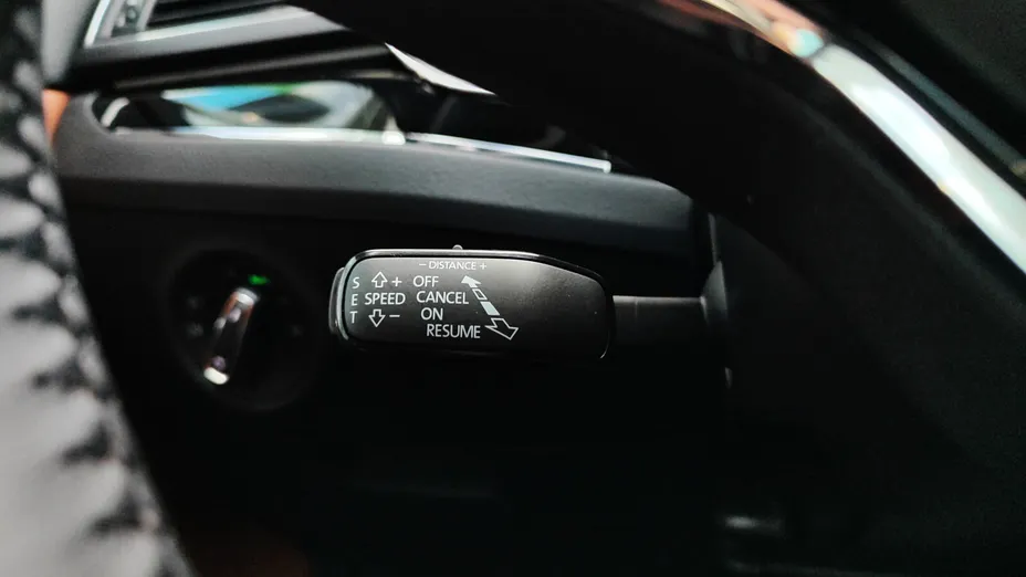 SKODA Superb Superb 2.0 TDI SCR L&K DSG