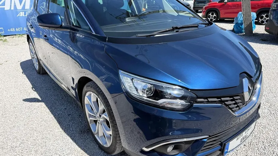 RENAULT Scenic -
