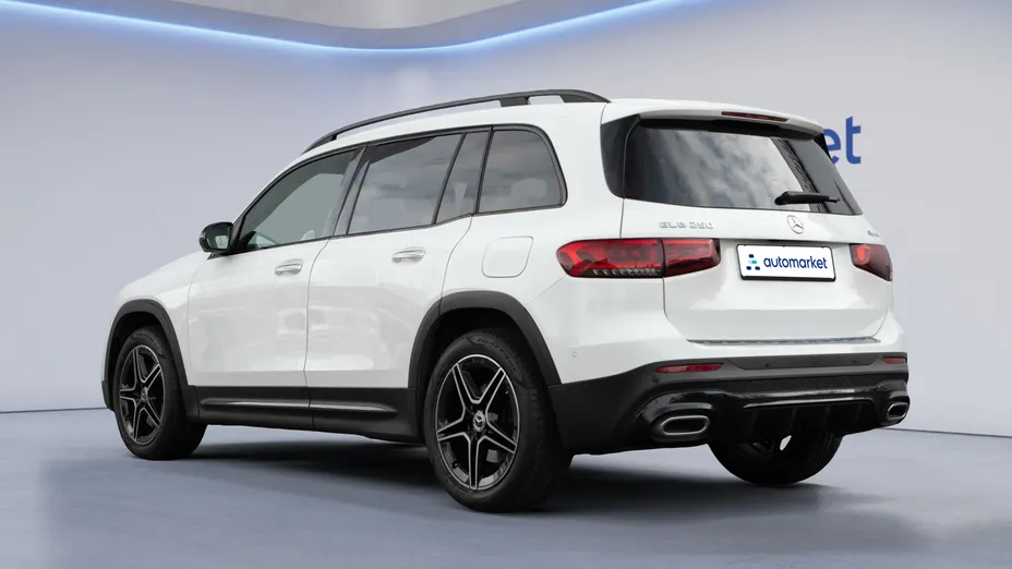 MERCEDES-BENZ GLB GLB 250 4-Matic AMG Line 8G-DCT