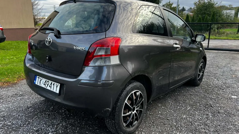 TOYOTA Yaris Yaris 1.33 Terra