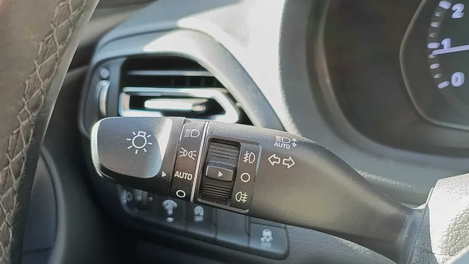 HYUNDAI i30 i30 1.5 T-GDI 48V Smart