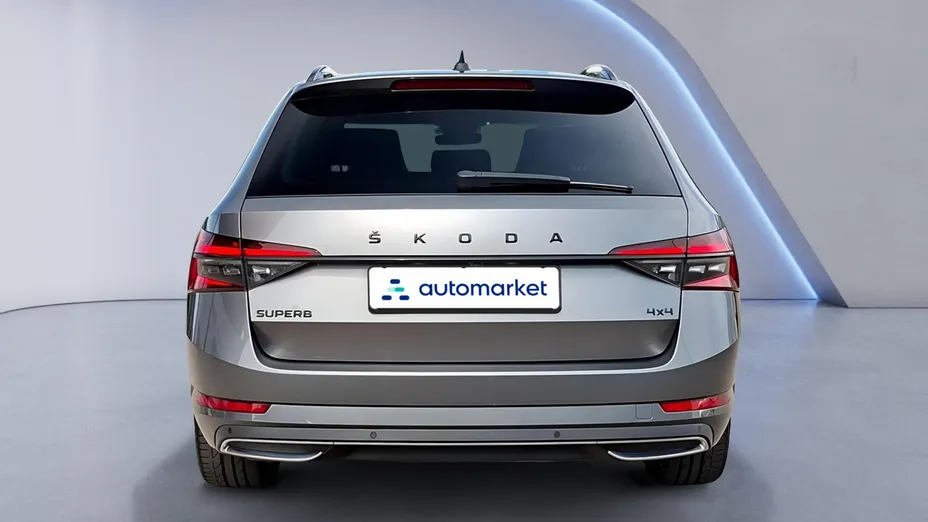 SKODA Superb Superb 2.0 TDI SCR 4x4 Sportline DSG