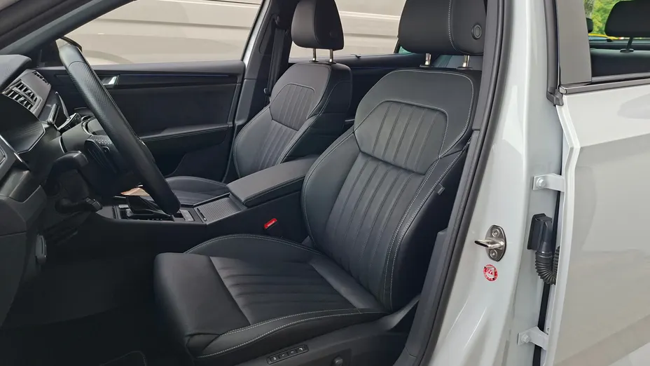 SKODA Superb Superb 2.0 TDI SCR Sportline DSG