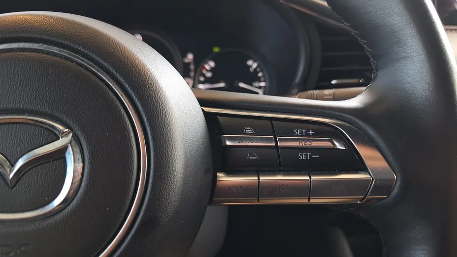 MAZDA 3 3 2.0 mHEV Hikari