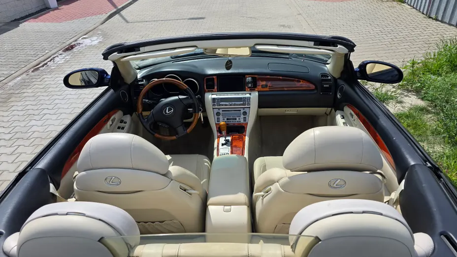 LEXUS SC -