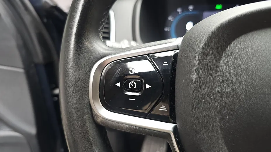 VOLVO XC90 XC90 B5 D AWD Plus Dark 7os aut