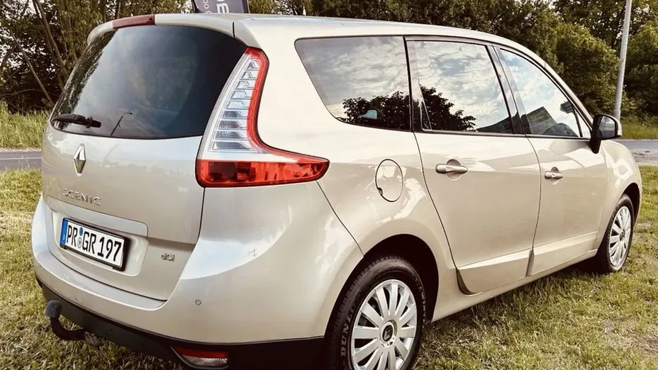 RENAULT Grand Scenic -