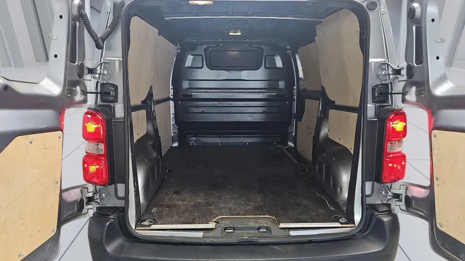 PEUGEOT Expert Expert 1.5 BlueHDi Standard 2,7t