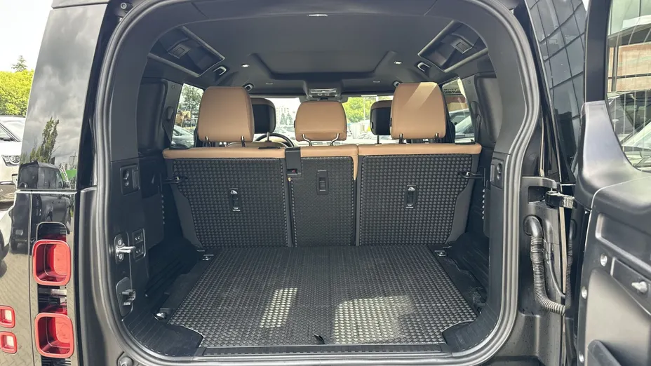 LAND ROVER Defender Defender 110 3.0 D250 mHEV X-Dynamic HSE