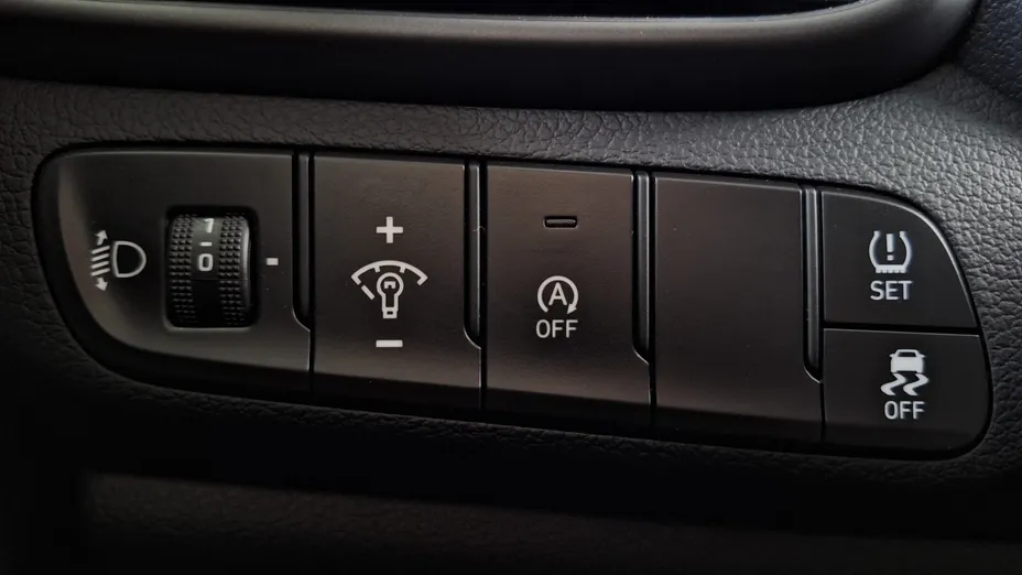 HYUNDAI i30 i30 1.6 D Comfort DCT