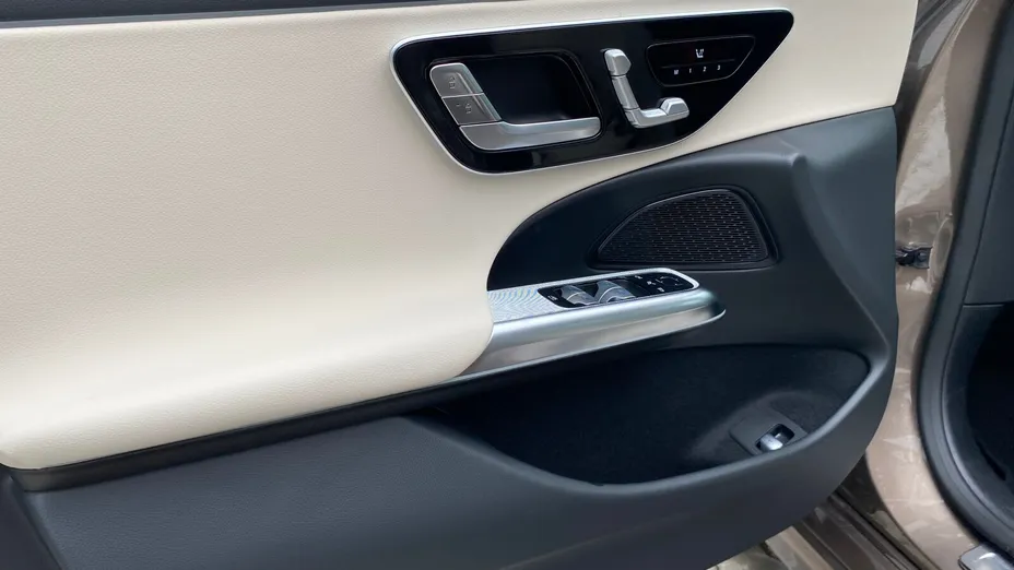 MERCEDES-BENZ E Klasa E 220 d mHEV Avantgarde 9G-Tronic