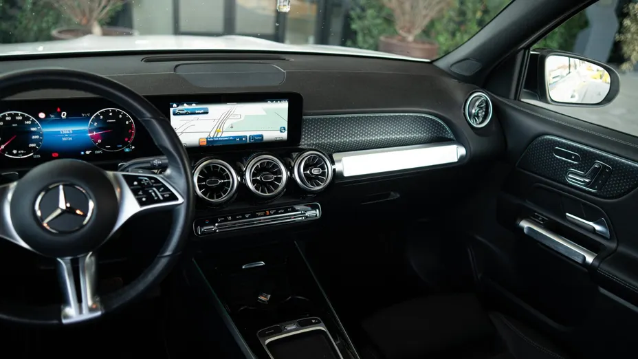 MERCEDES-BENZ GLB GLB 200 mHEV Progressive 7G-DCT