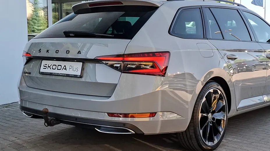 SKODA Superb Superb 2.0 TDI SCR Sportline DSG