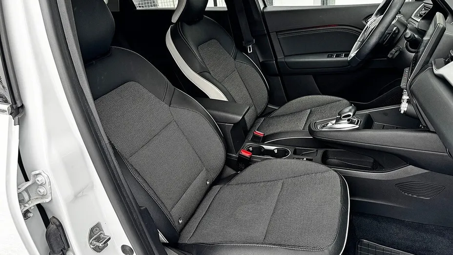 RENAULT Captur Captur 1.3 TCe mHEV Techno EDC