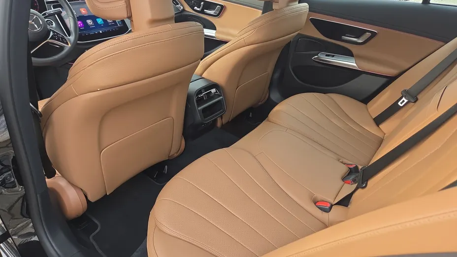 MERCEDES-BENZ E Klasa E 220 d mHEV 4-Matic Avantgarde 9G-Tronic