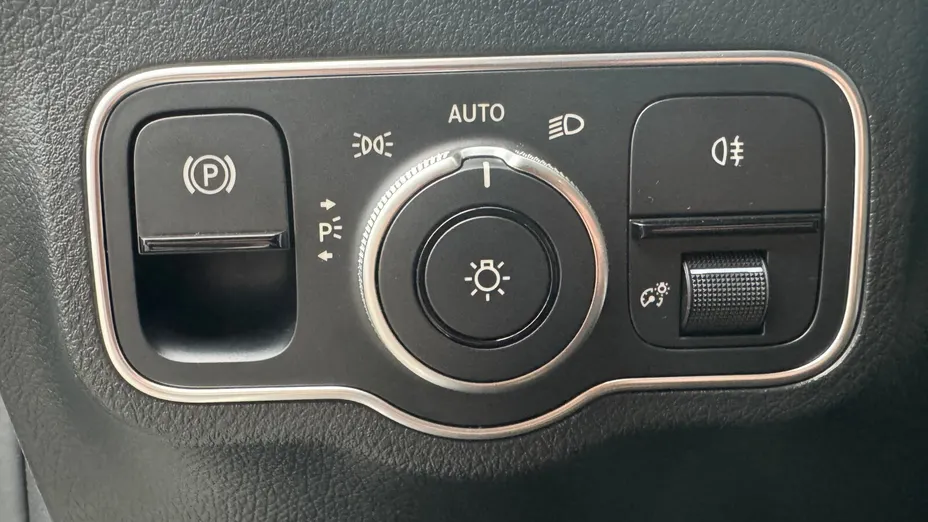 MERCEDES-BENZ GLA GLA 200 mHEV Progressive 7G-DCT