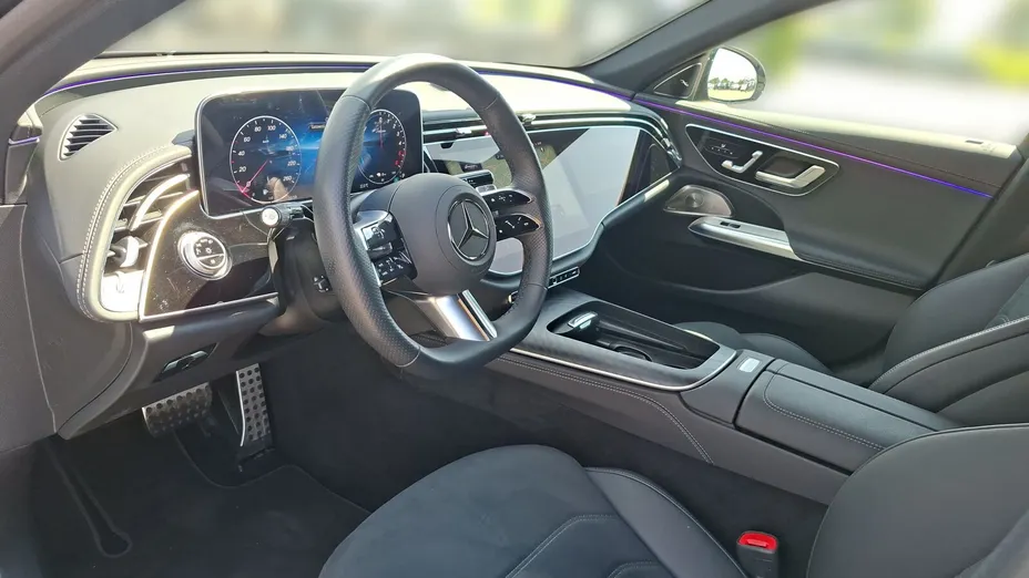 MERCEDES-BENZ E Klasa E 300 de PHEV 4-Matic AMG 9G-Tronic