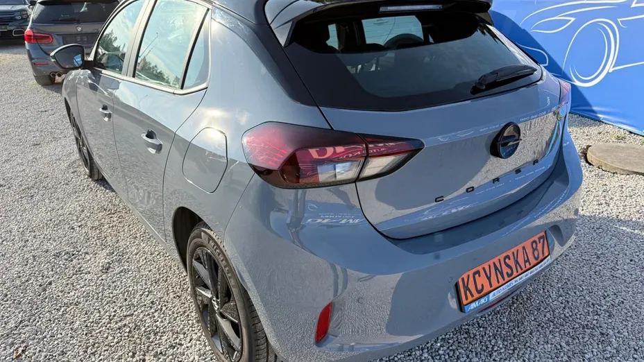 OPEL Corsa -