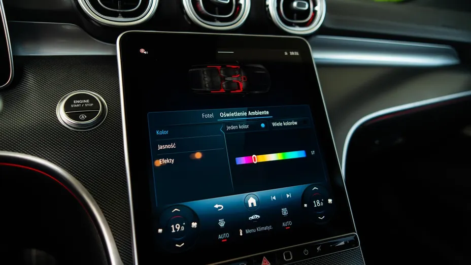 MERCEDES-BENZ C Klasa C 220 d mHEV 4-Matic AMG