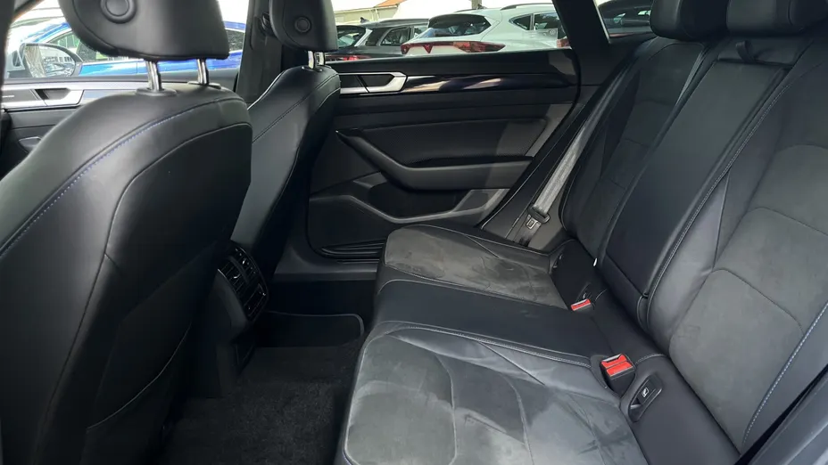 VOLKSWAGEN Arteon Arteon 2.0 TSI 4Motion R DSG