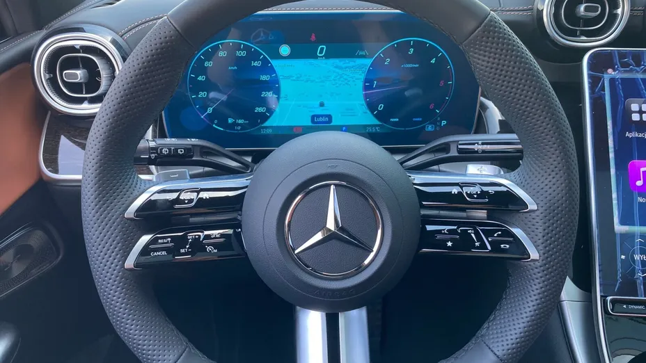 MERCEDES-BENZ GLC -