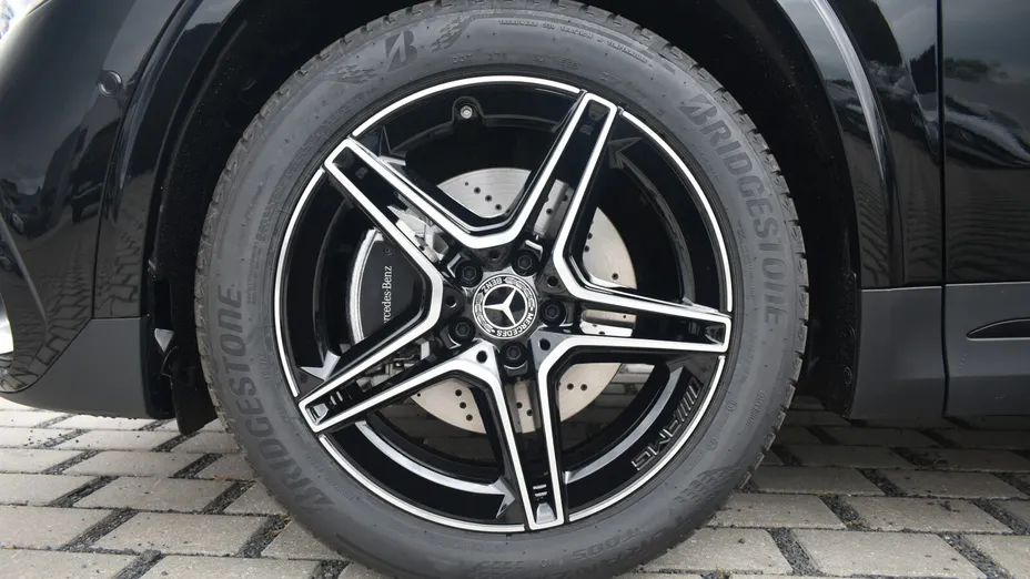 MERCEDES-BENZ GLA GLA 200 d AMG Line 8G-DCT