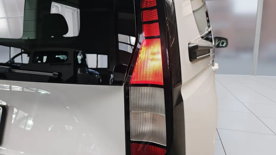 VOLKSWAGEN Caddy osobowy Caddy 2.0 TDI