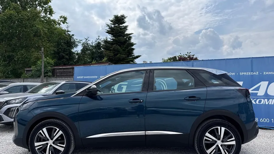 PEUGEOT 3008 -