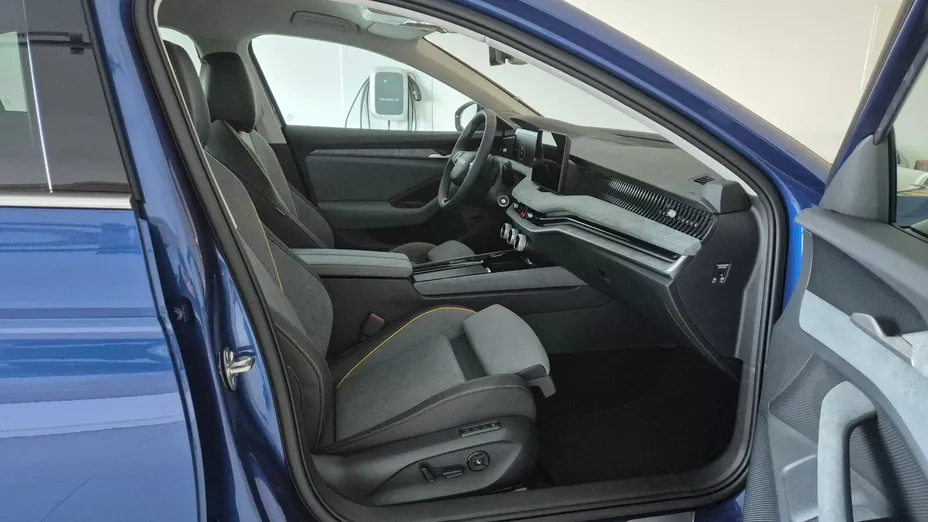 SKODA Superb Superb 1.5 TSI Plug-in Hybrid Edition 130 DSG