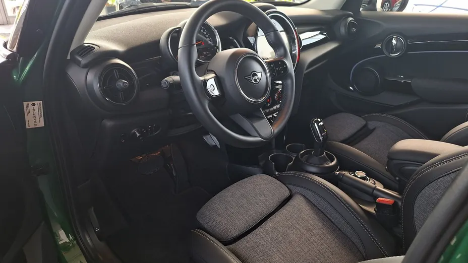 MINI [BMW] Mini Cooper aut