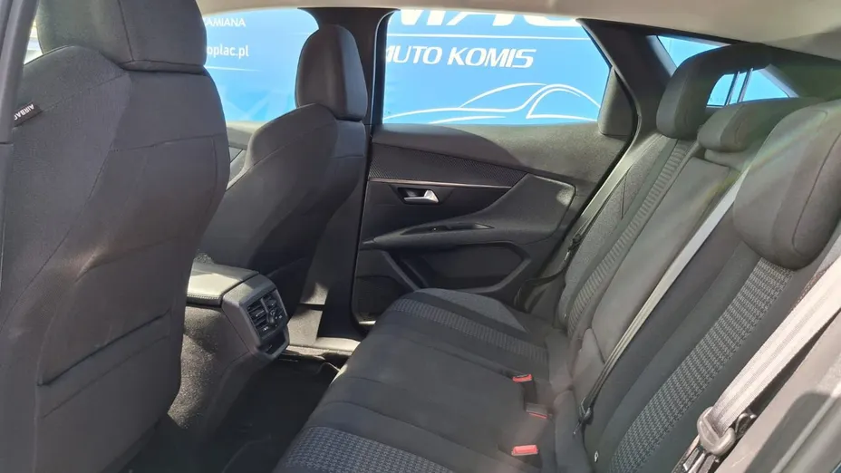 PEUGEOT 3008 -
