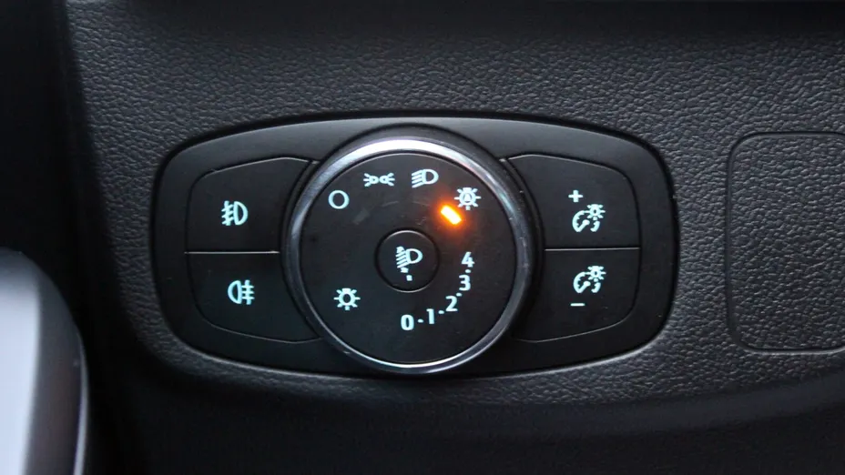 FORD Focus Focus 1.0 EcoBoost mHEV Titanium X aut