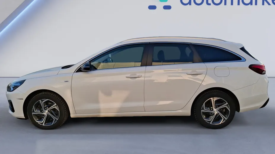 HYUNDAI i30 i30 1.5 T-GDI 48V Smart