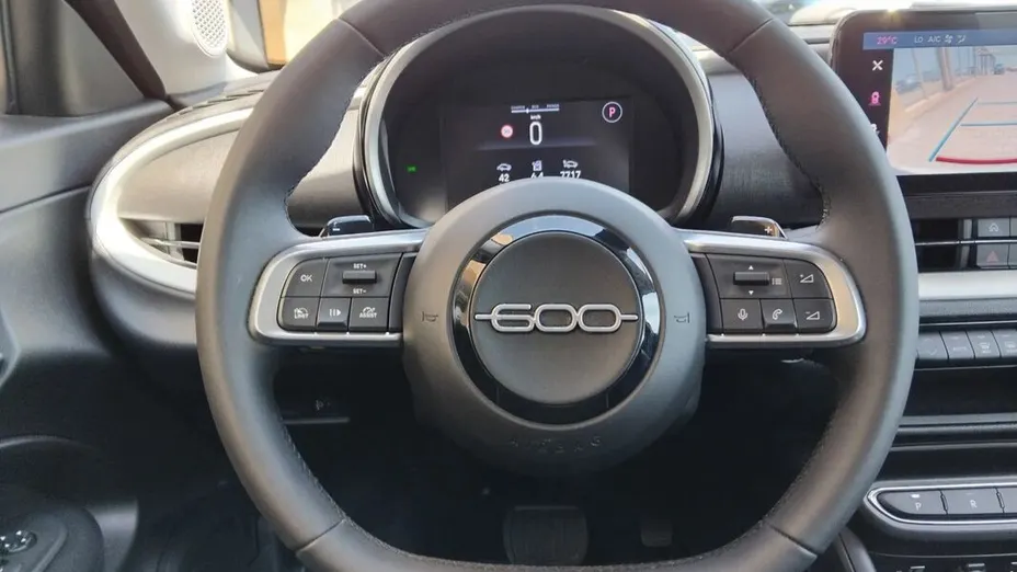FIAT 600 600 1.2 Turbo Hybrid eDCT