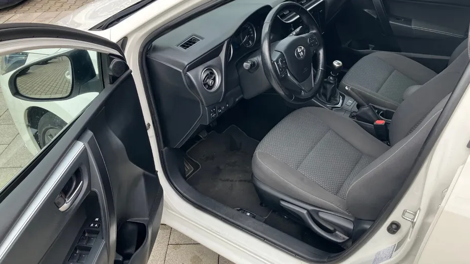 TOYOTA Corolla Corolla 1.4 D-4D Comfort