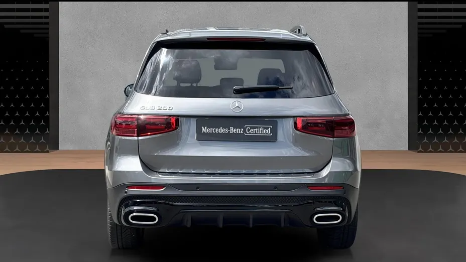 MERCEDES-BENZ GLB GLB 200 mHEV AMG Line 7G-DCT