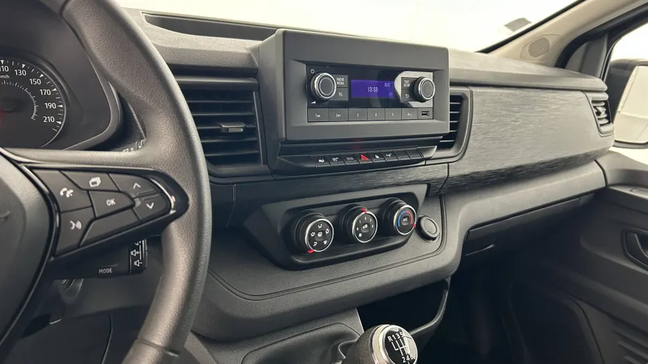 RENAULT Trafic -
