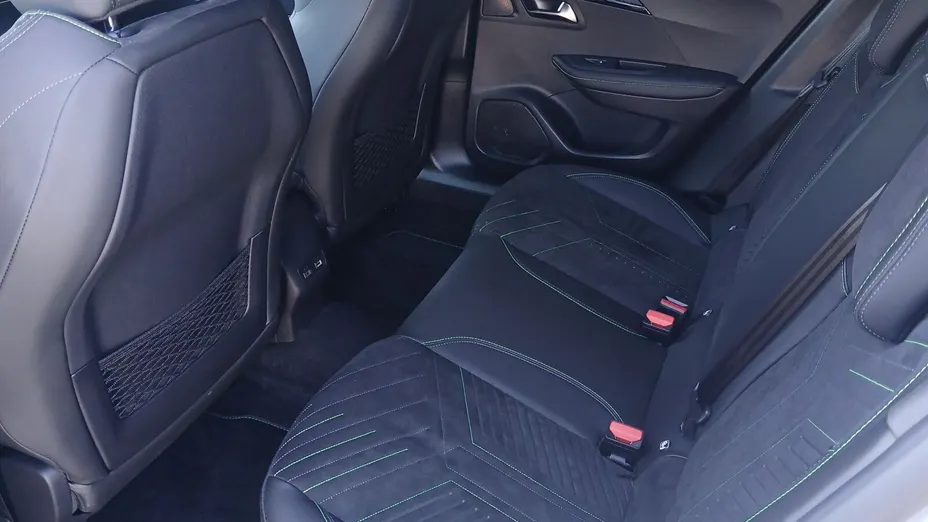 PEUGEOT 2008 2008 PureTech 130 GT S&S EAT8