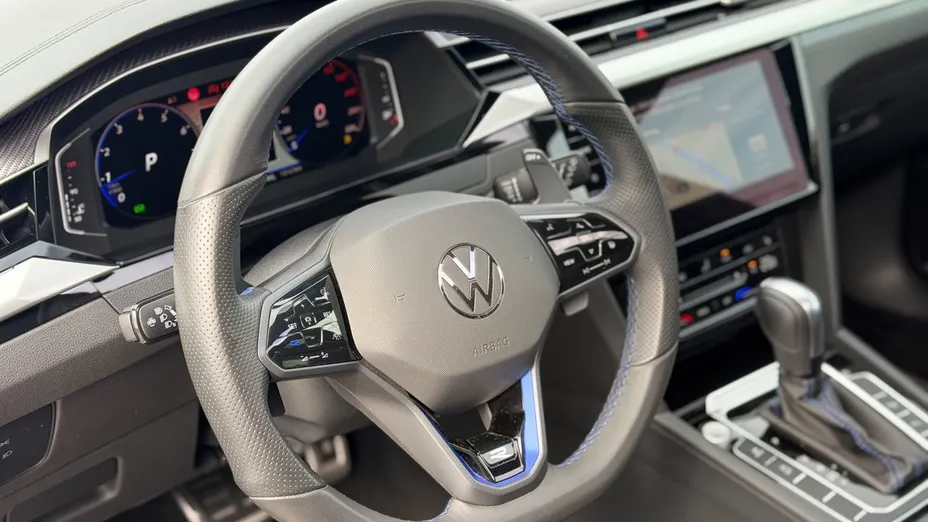 VOLKSWAGEN Arteon Arteon 2.0 TSI 4Motion R DSG