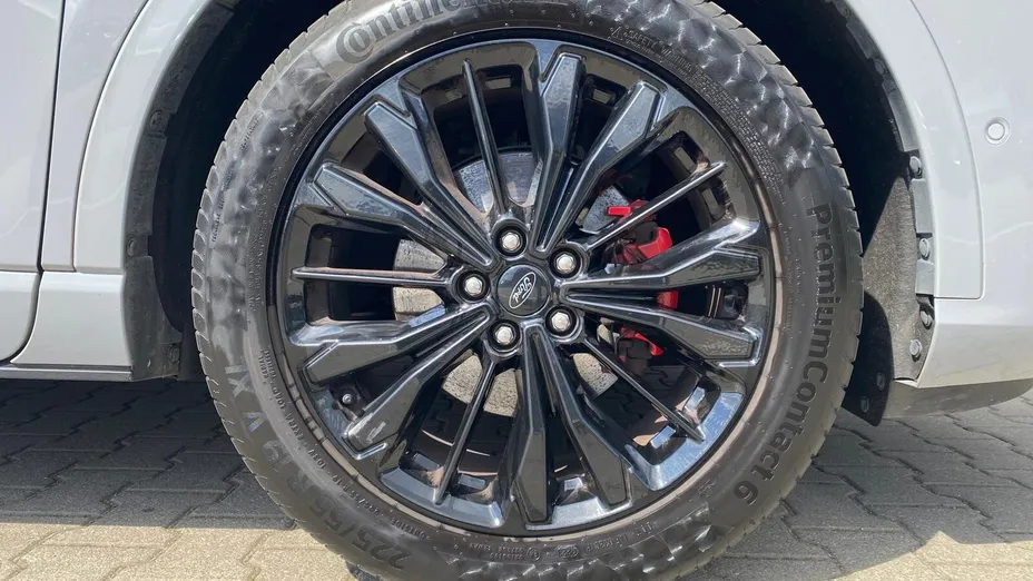 FORD Kuga Kuga 2.5 FHEV FWD Graphite Tech Edition e-CVT