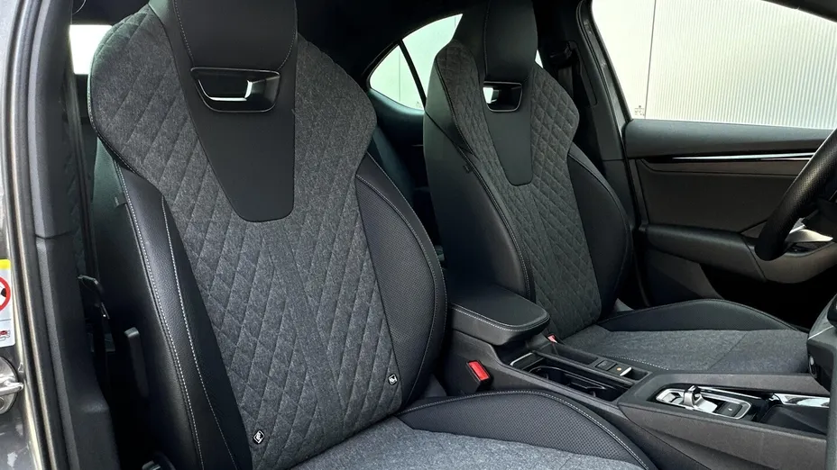 SKODA Octavia Octavia 1.5 TSI mHEV Sportline DSG