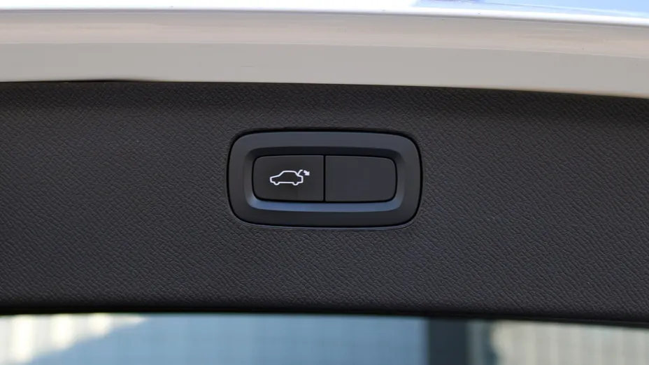 VOLVO XC90 XC90 B5 D AWD R-Design aut