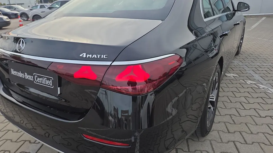 MERCEDES-BENZ E Klasa E 220 d mHEV 4-Matic Avantgarde 9G-Tronic
