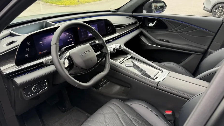 OMODA Omoda 9 Omoda 9 1.5 Super Hybrid Exclusive AWD