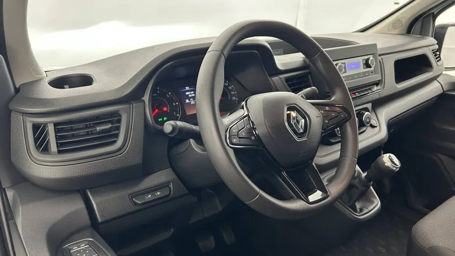 RENAULT Trafic -