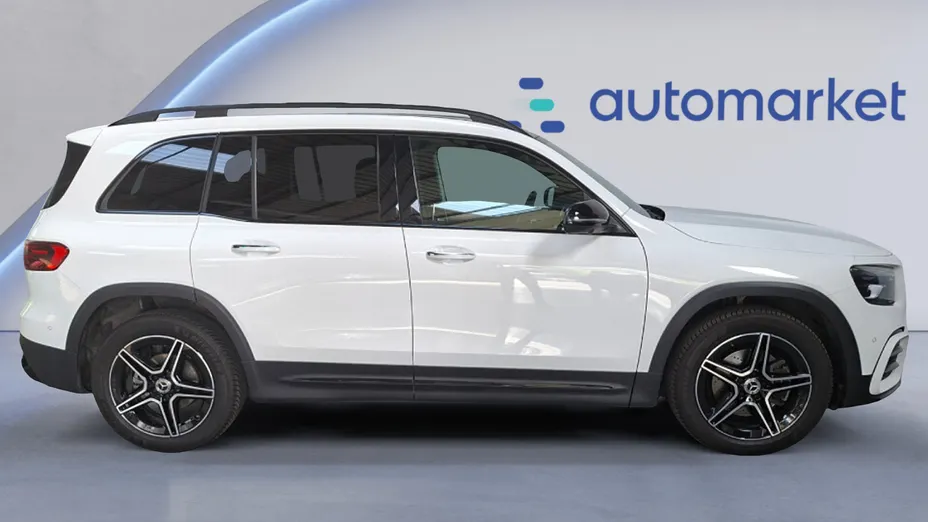 MERCEDES-BENZ GLB GLB 200 d 4-Matic AMG Line 8G-DCT